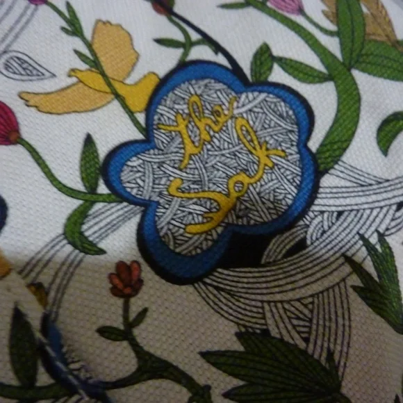 Sakroots Peace  Tote Duffle Bag Over Shoulder for Yoga  Mat 24''long NEW - Picture 7 of 10